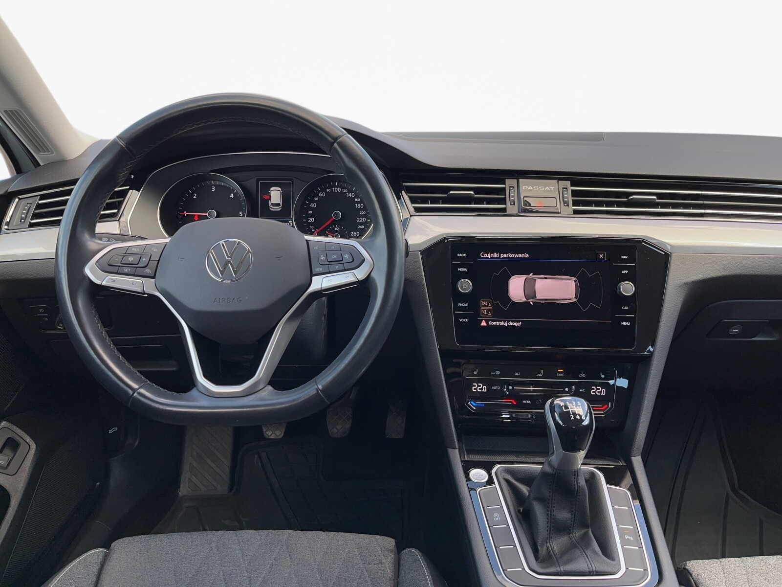 Volkswagen Passat Variant - zdjęcie 16