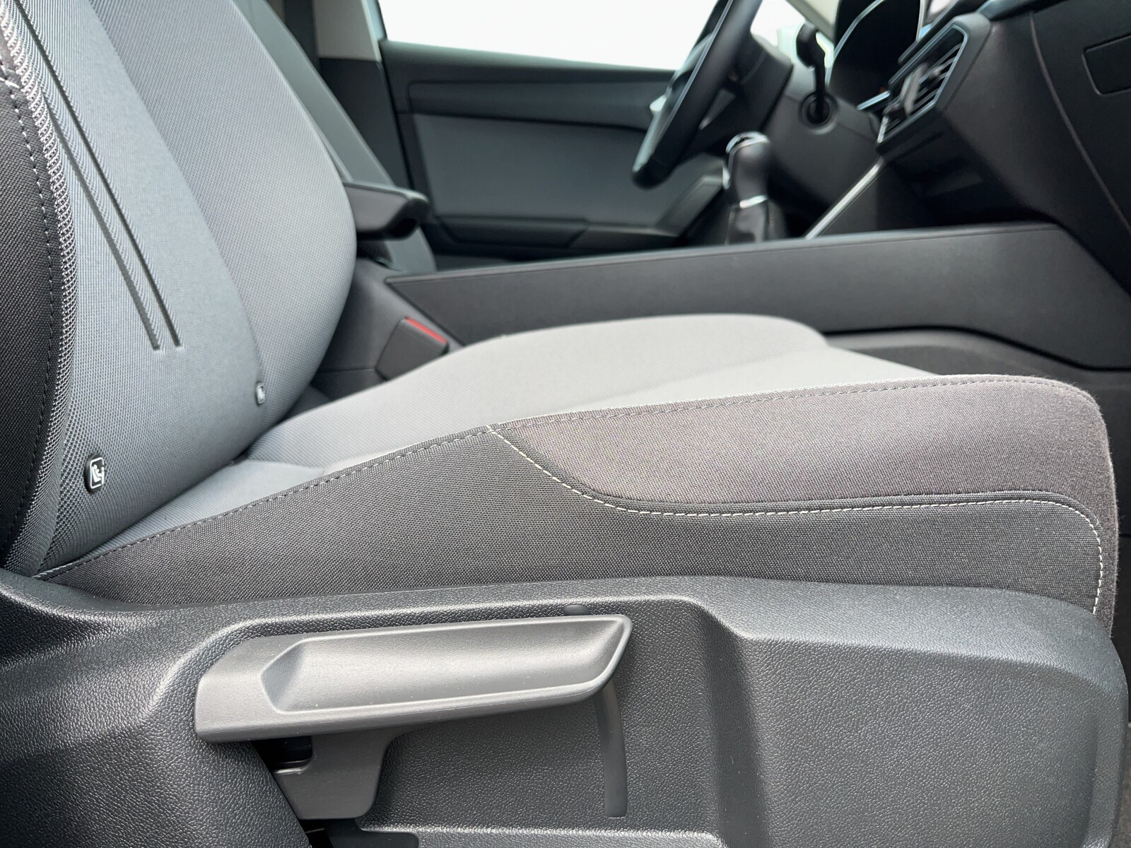 Seat Leon Sportstourer - zdjęcie 21