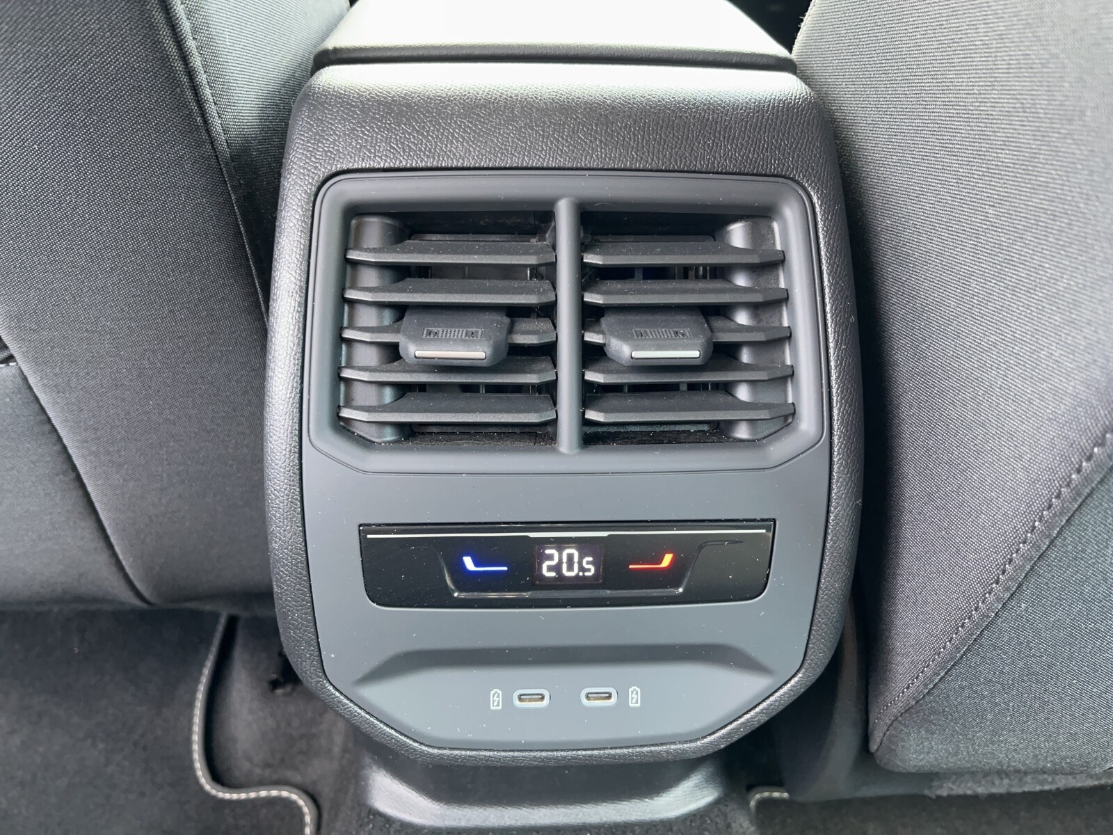 Seat Leon Sportstourer - zdjęcie 15