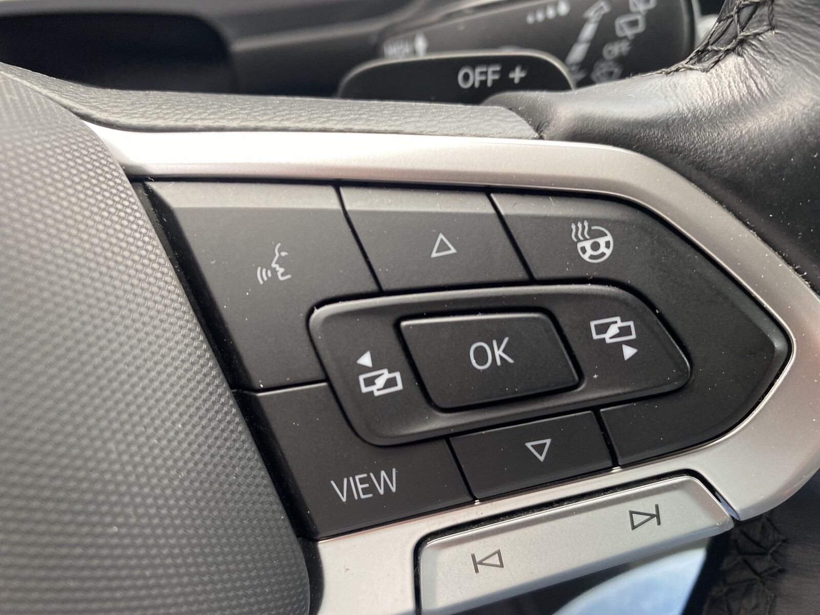 Volkswagen Tiguan Allspace - zdjęcie 21