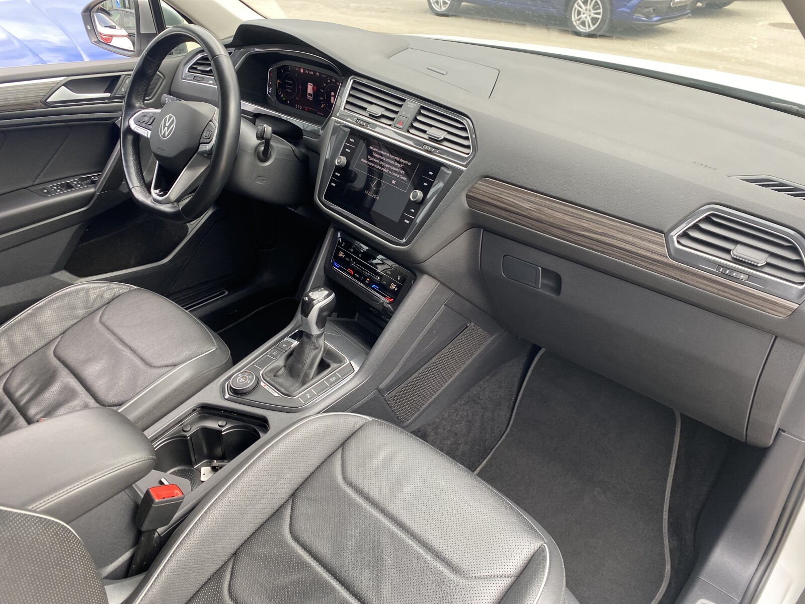 Volkswagen Tiguan Allspace - zdjęcie 18