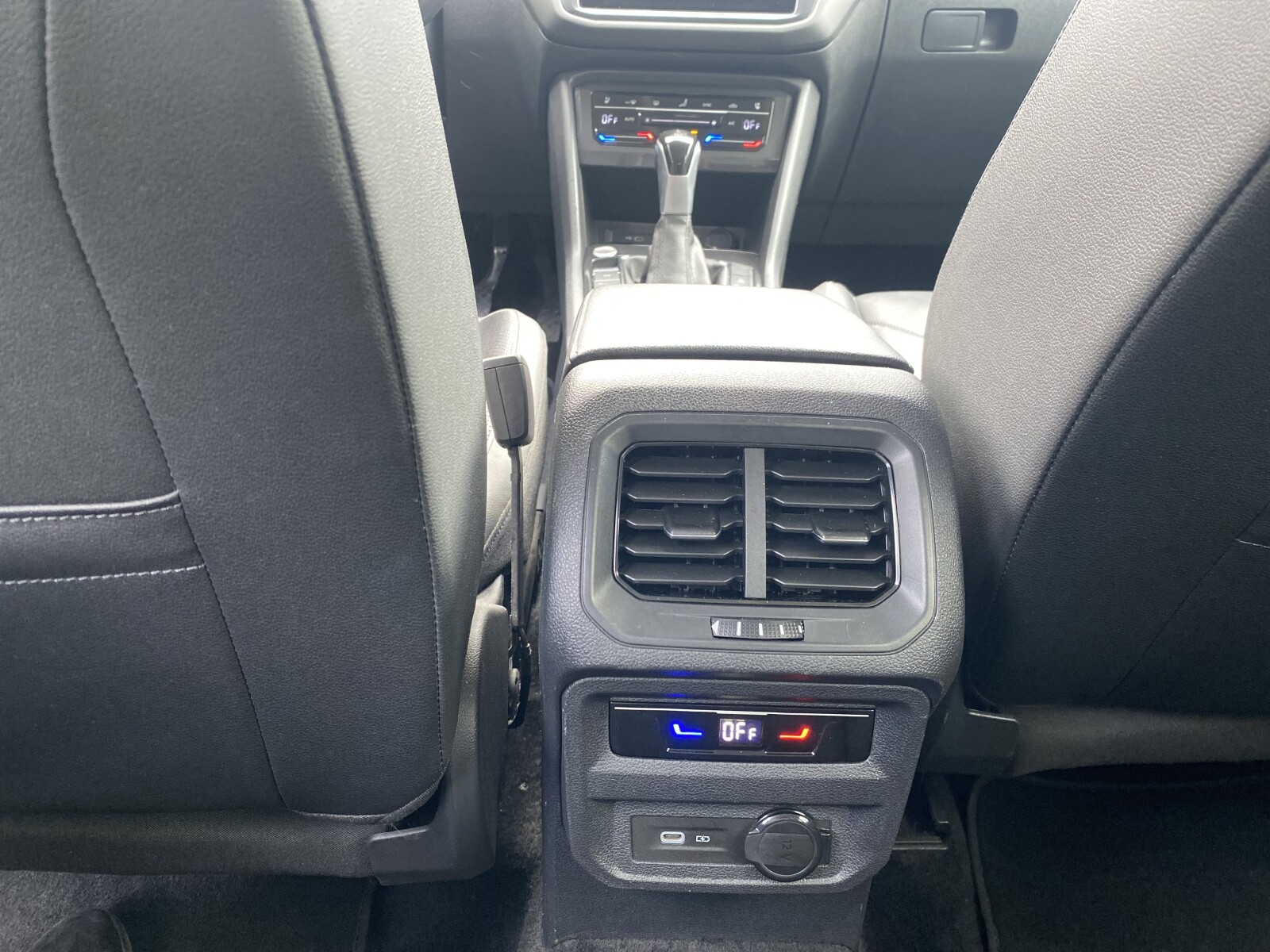 Volkswagen Tiguan Allspace - zdjęcie 13