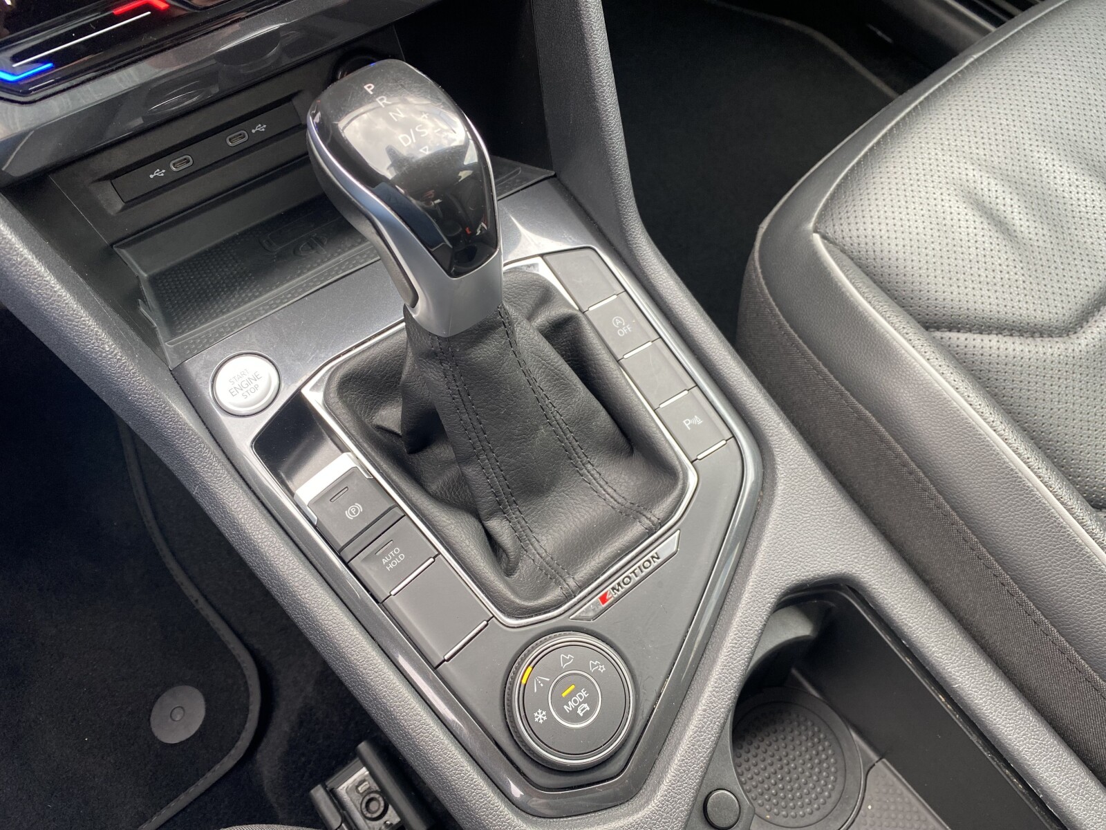 Volkswagen Tiguan Allspace - zdjęcie 28