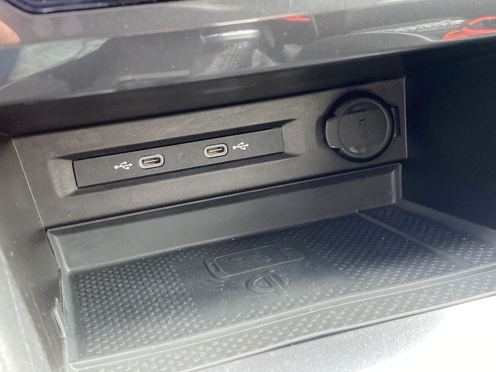 Volkswagen Tiguan Allspace - zdjęcie 26