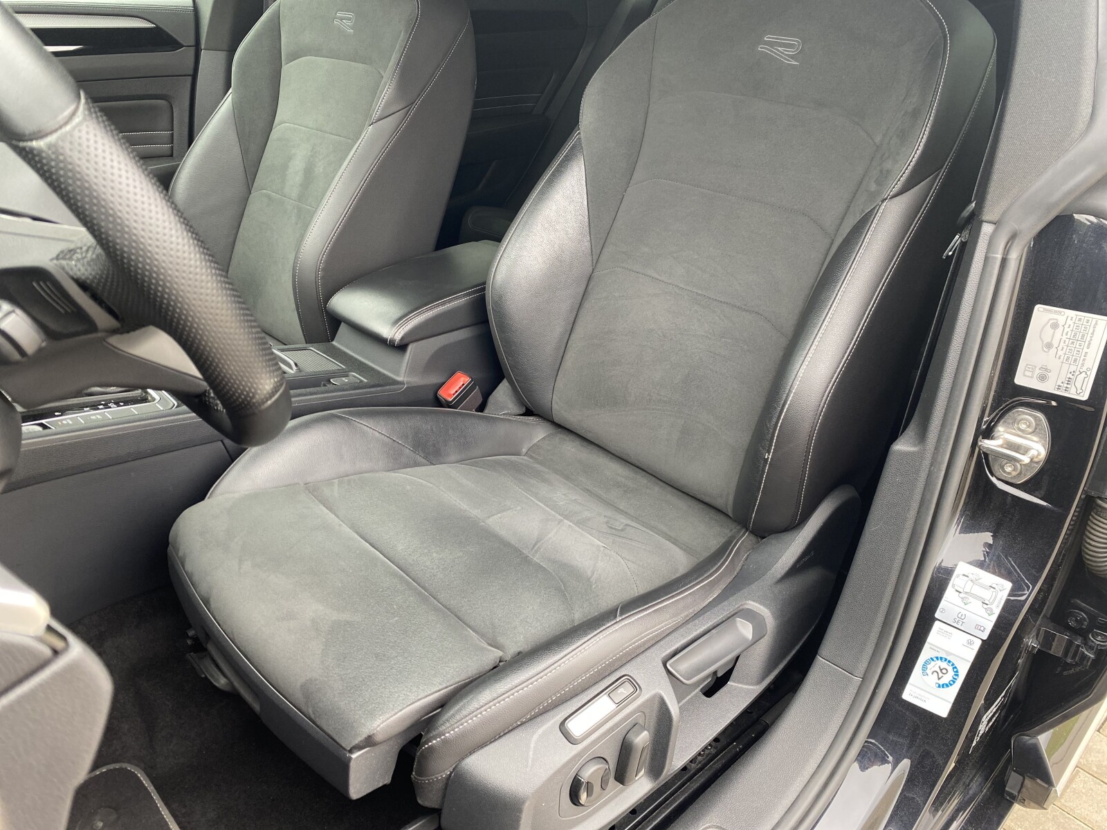 Volkswagen Arteon - zdjęcie 9