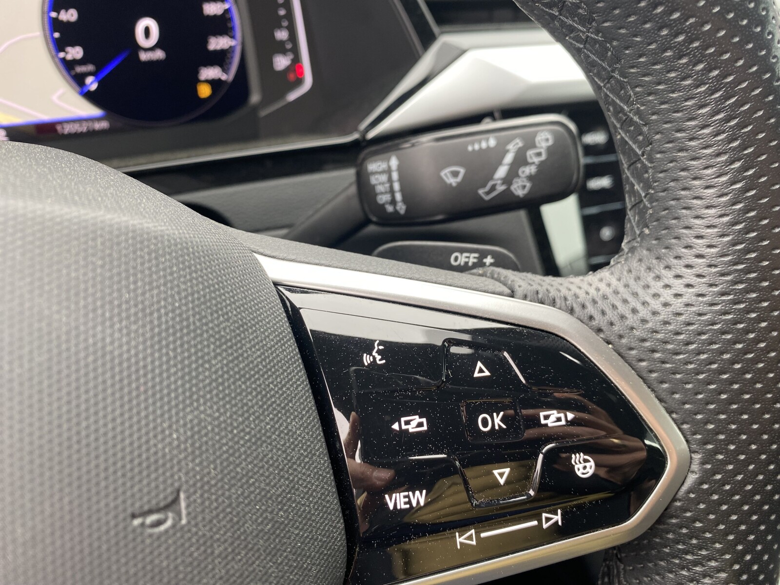 Volkswagen Arteon - zdjęcie 21