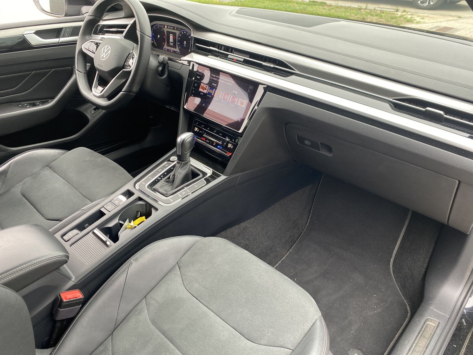 Volkswagen Arteon - zdjęcie 17