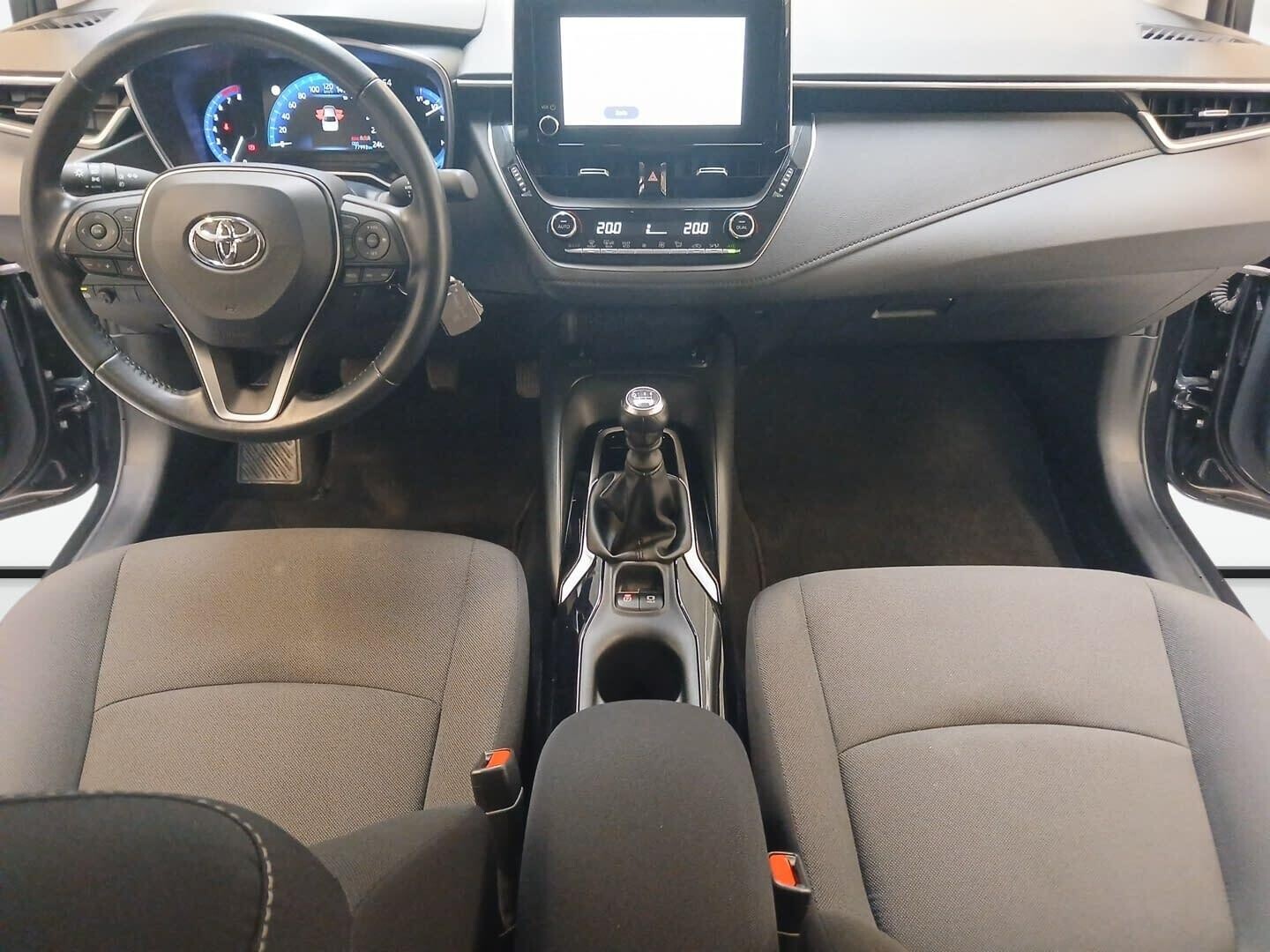 Toyota Corolla - zdjęcie 9