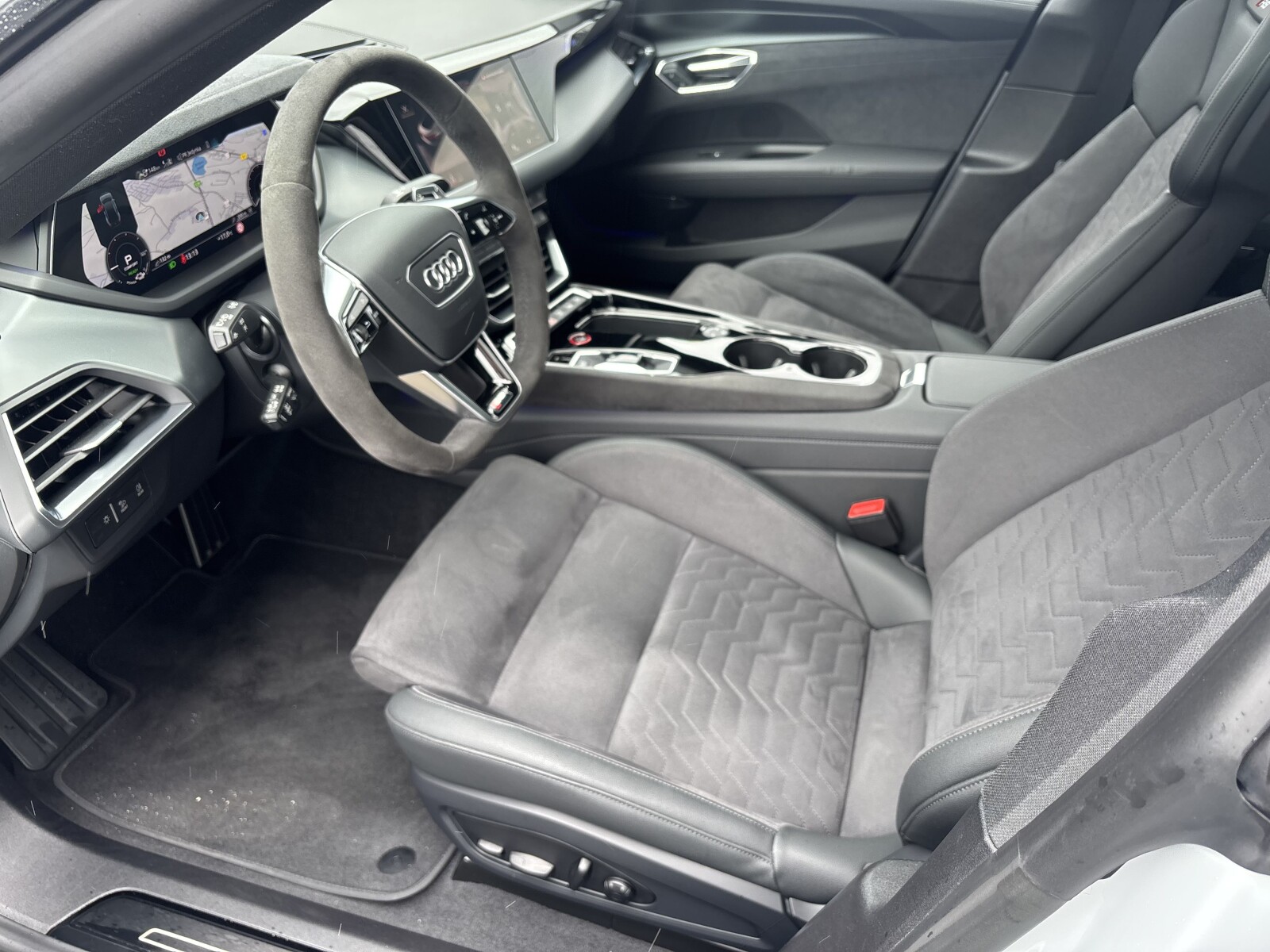 Audi RS e-tron GT - zdjęcie 15