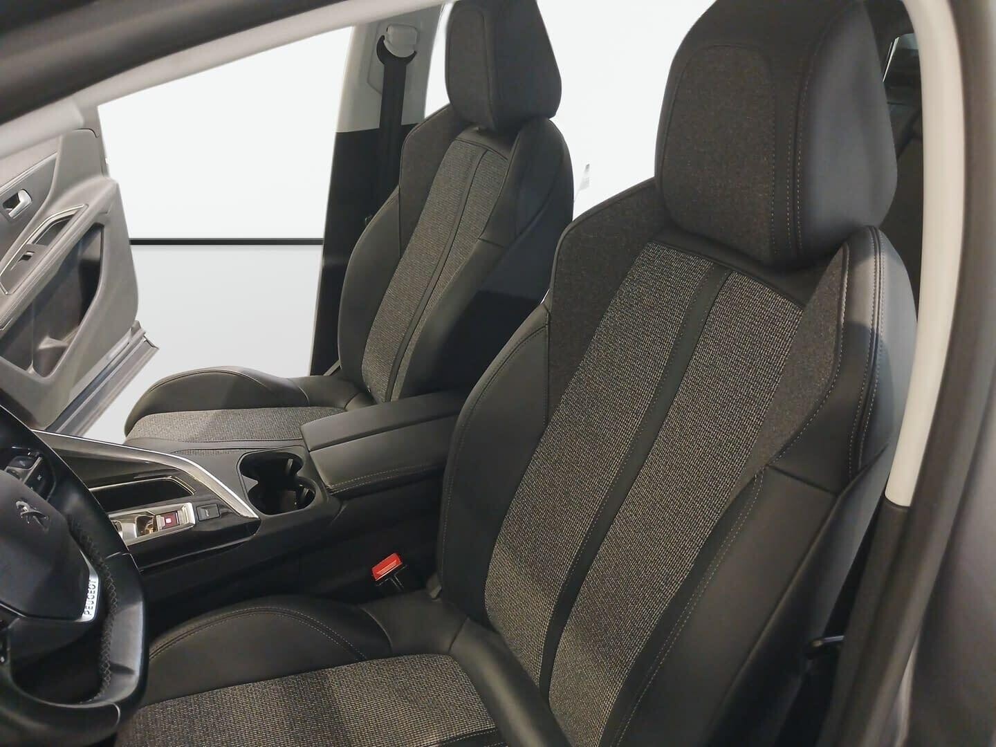 Peugeot 3008 - zdjęcie 12