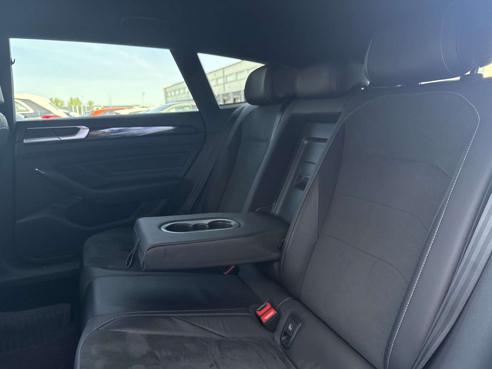 Volkswagen Arteon Shooting Brake - zdjęcie 30