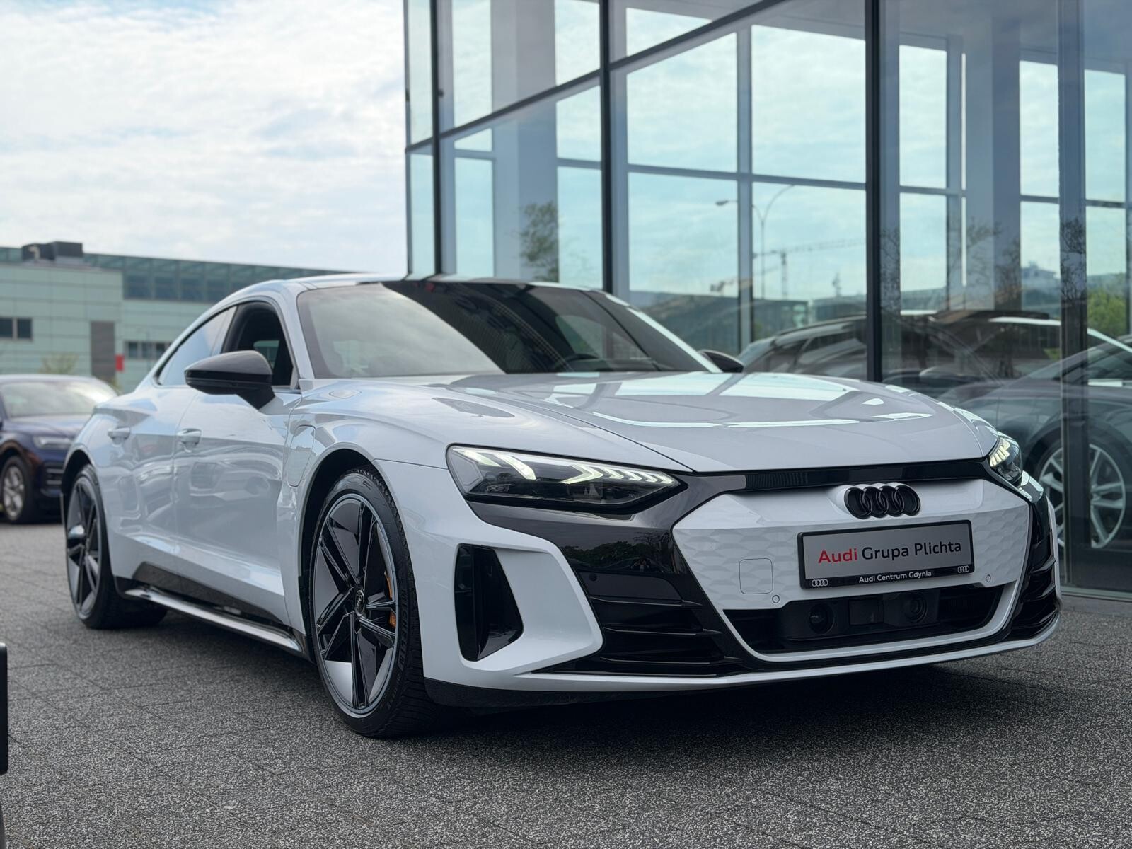 Audi e-tron GT quattro - zdjęcie 11