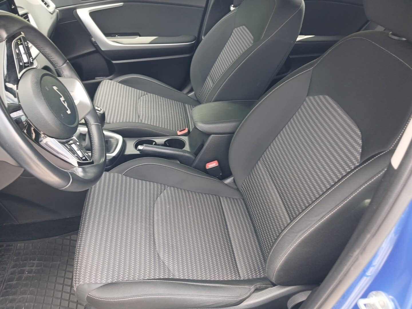 Kia Ceed - zdjęcie 18