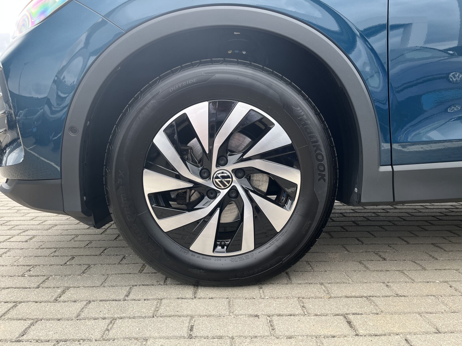 Volkswagen Tiguan - zdjęcie 38