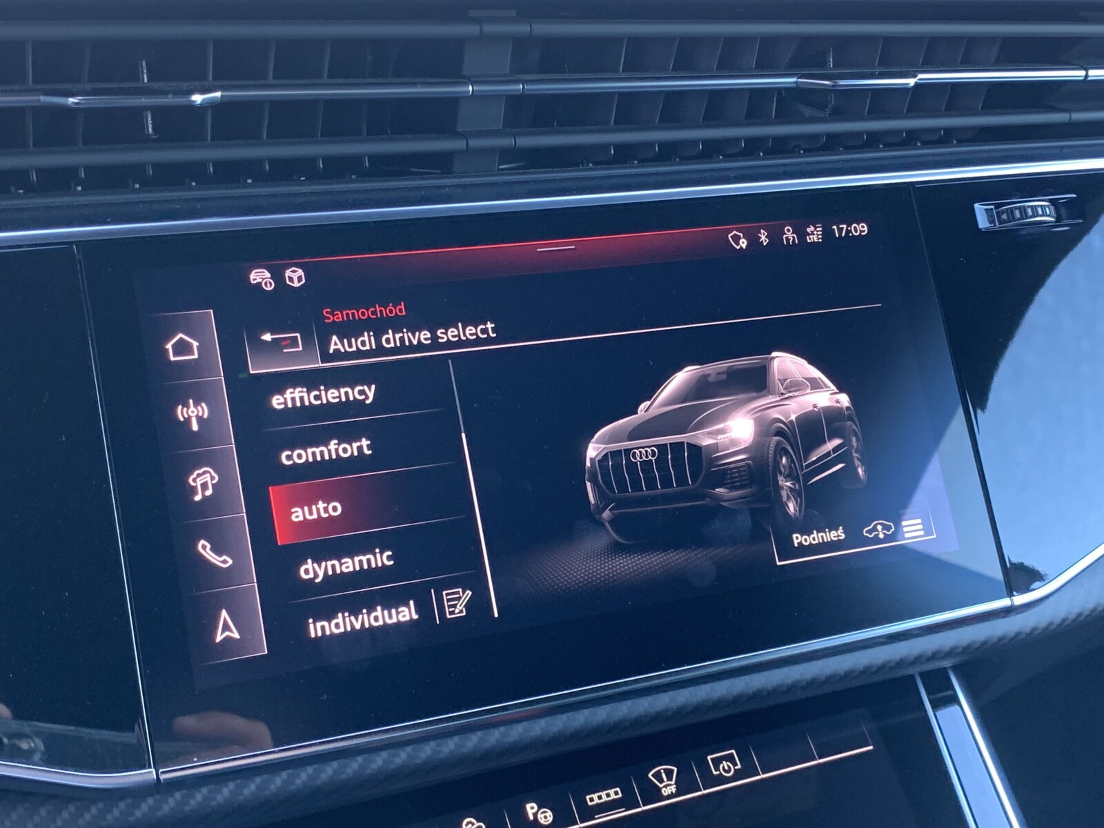 Audi Q8 - zdjęcie 38