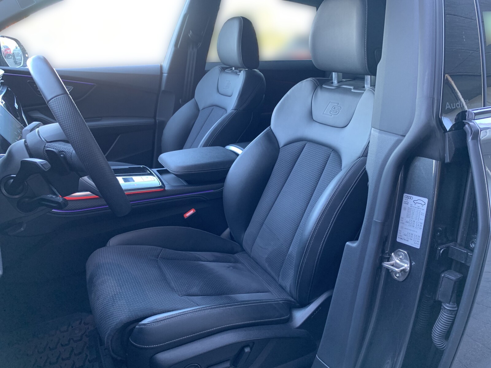 Audi Q8 - zdjęcie 16