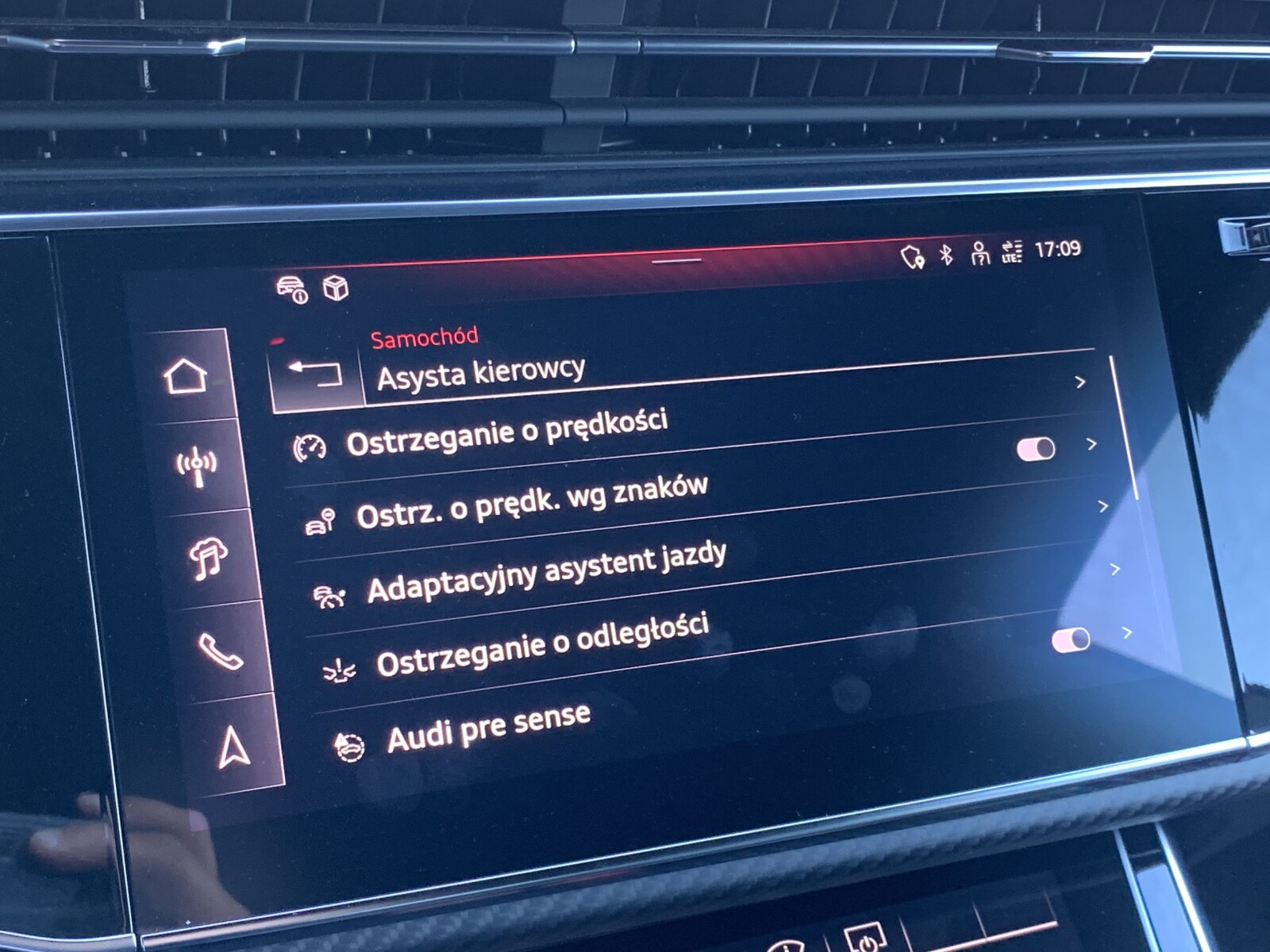 Audi Q8 - zdjęcie 40