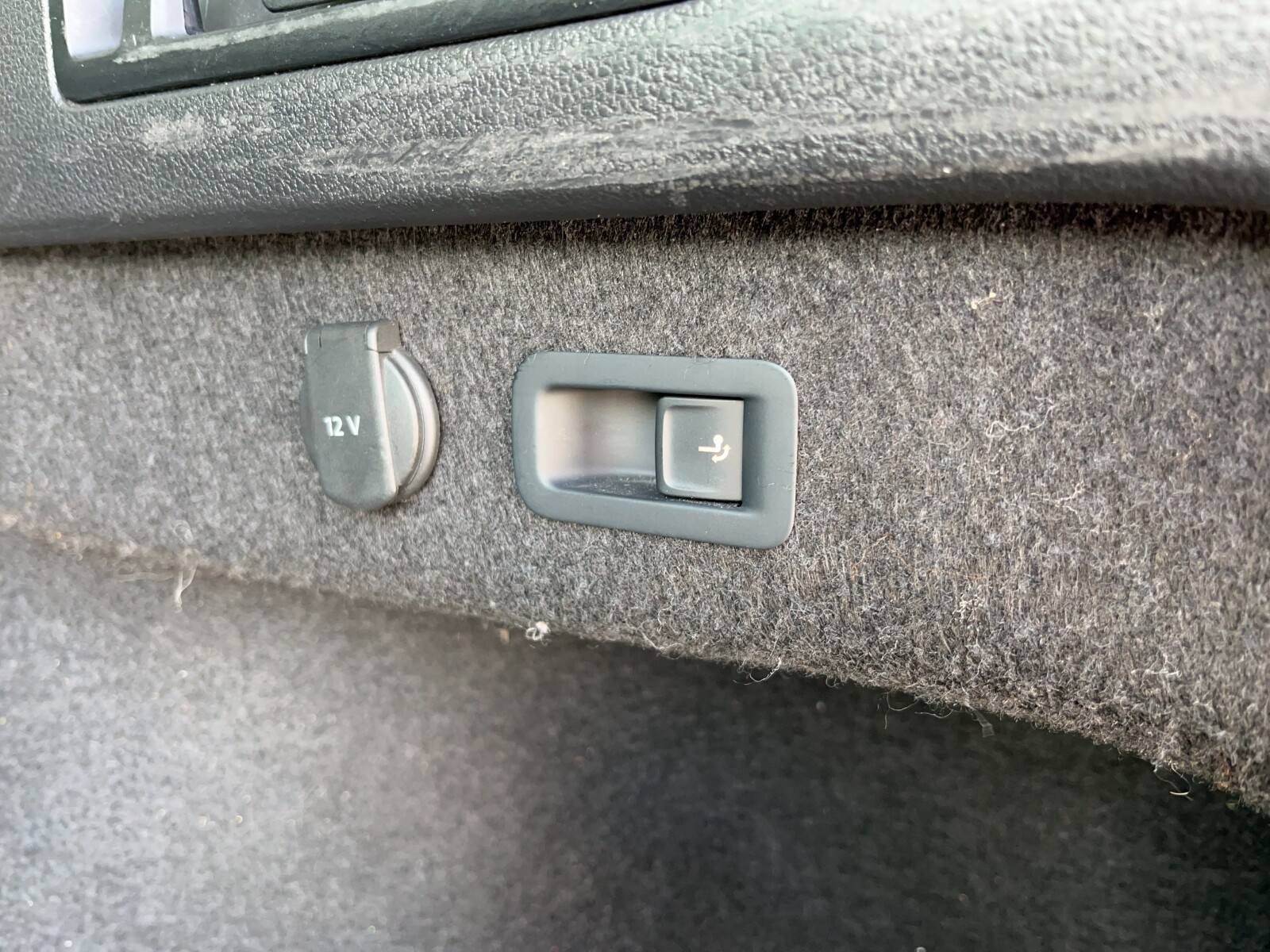 Volkswagen Passat Variant - zdjęcie 18