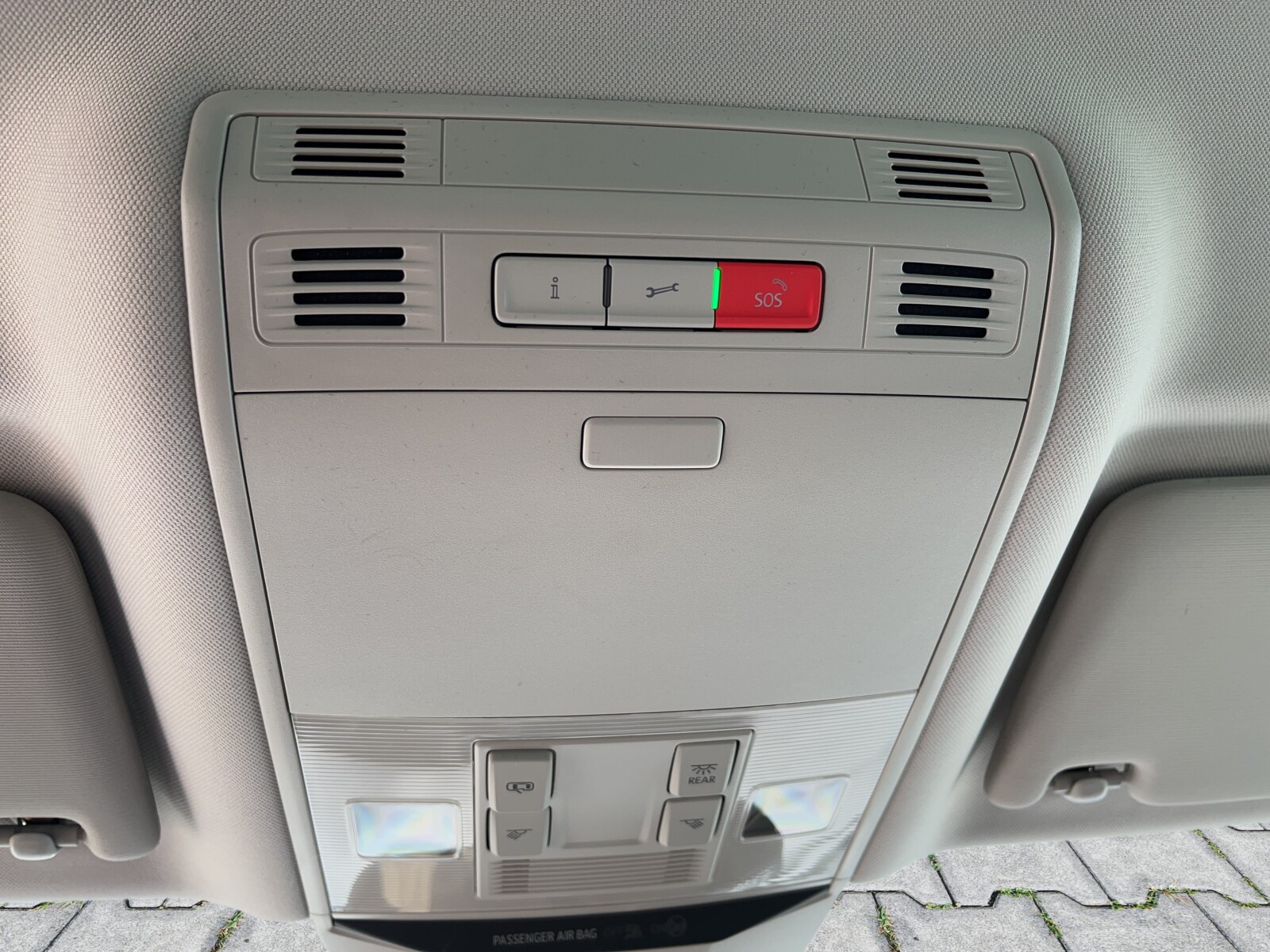 Volkswagen Passat Variant - zdjęcie 37