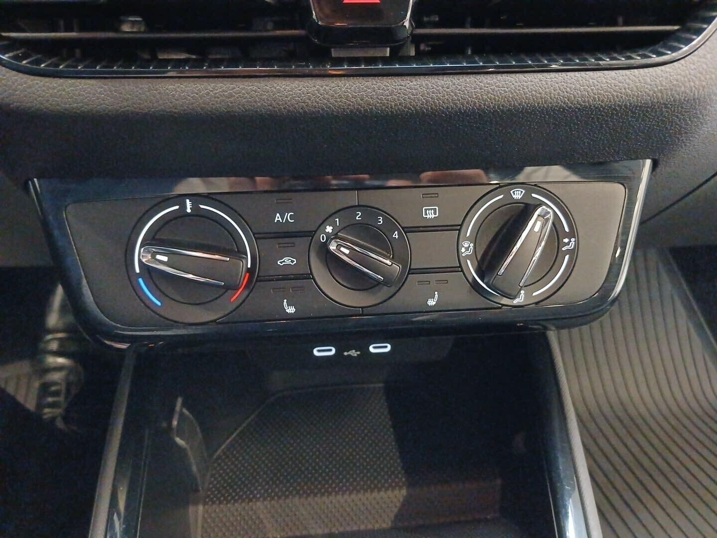 Škoda Fabia - zdjęcie 14