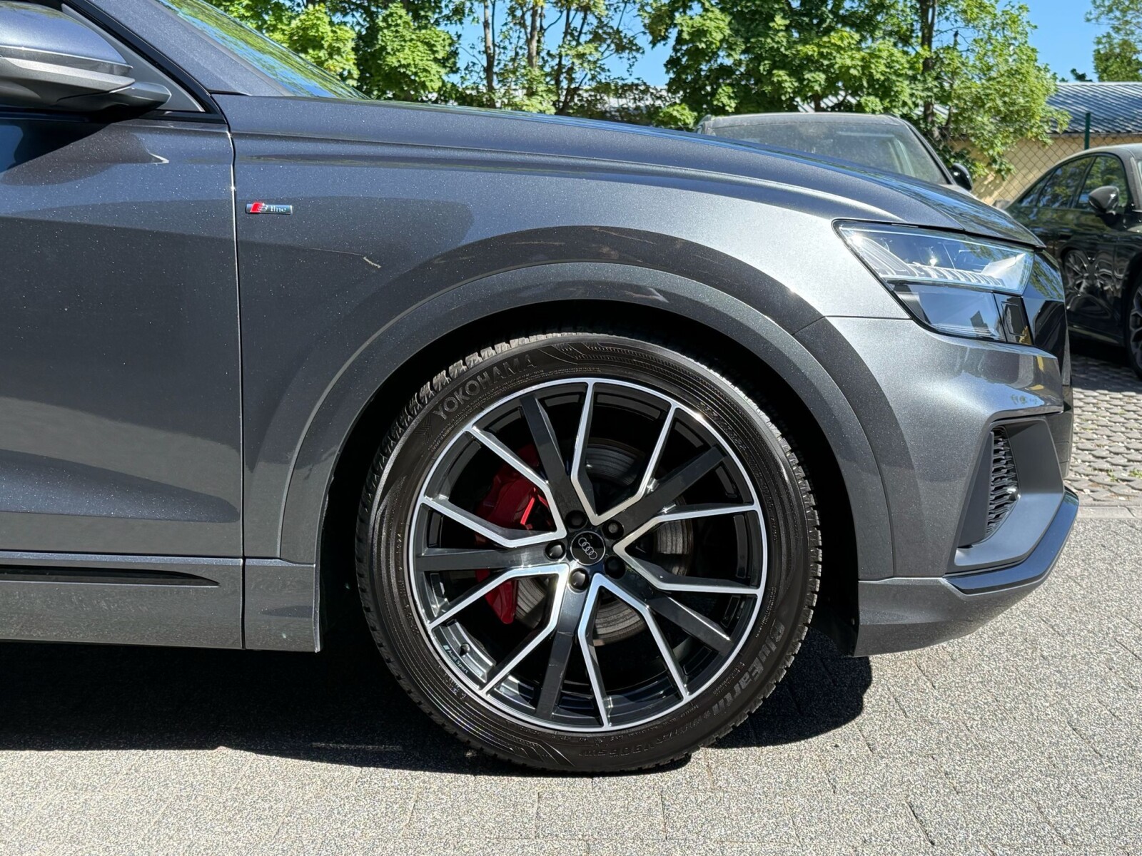 Audi Q8 - zdjęcie 11