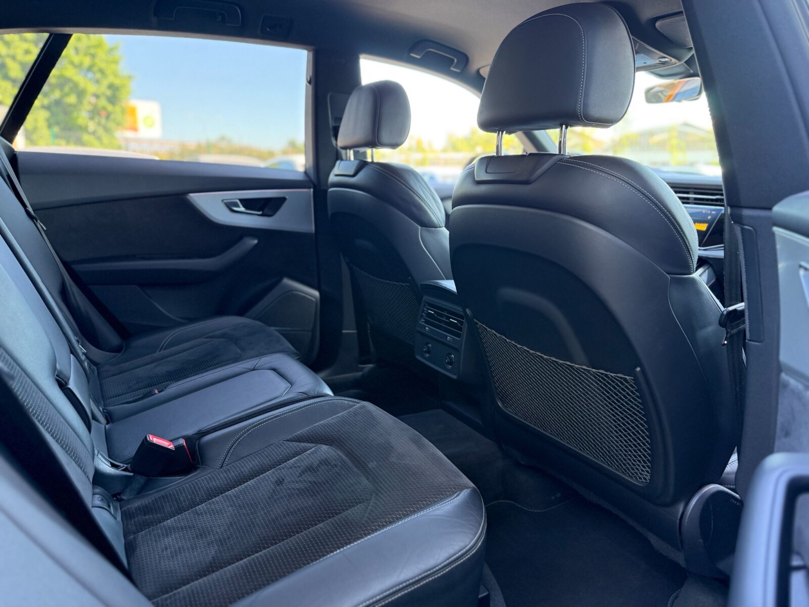 Audi Q8 - zdjęcie 23