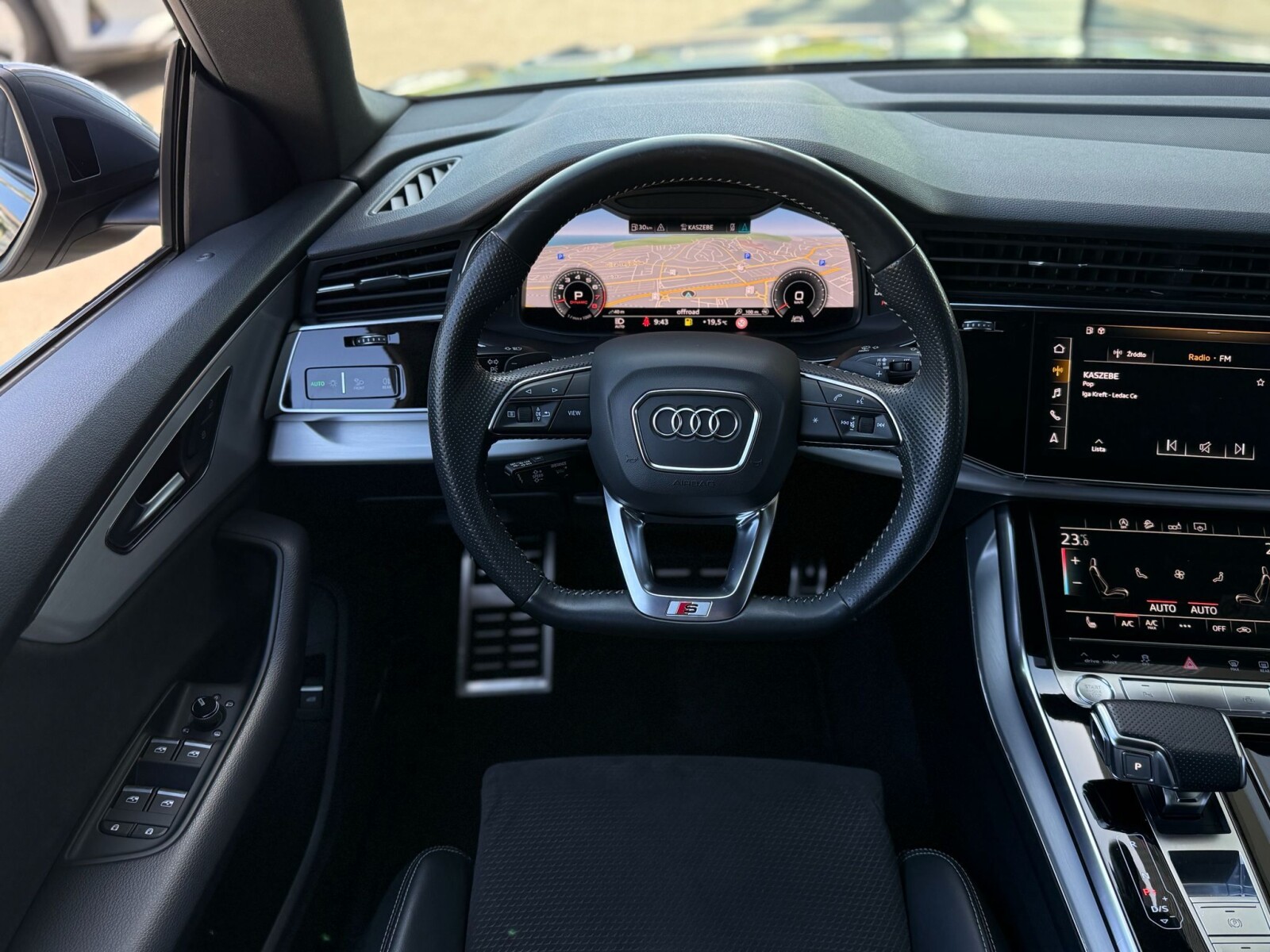 Audi Q8 - zdjęcie 27