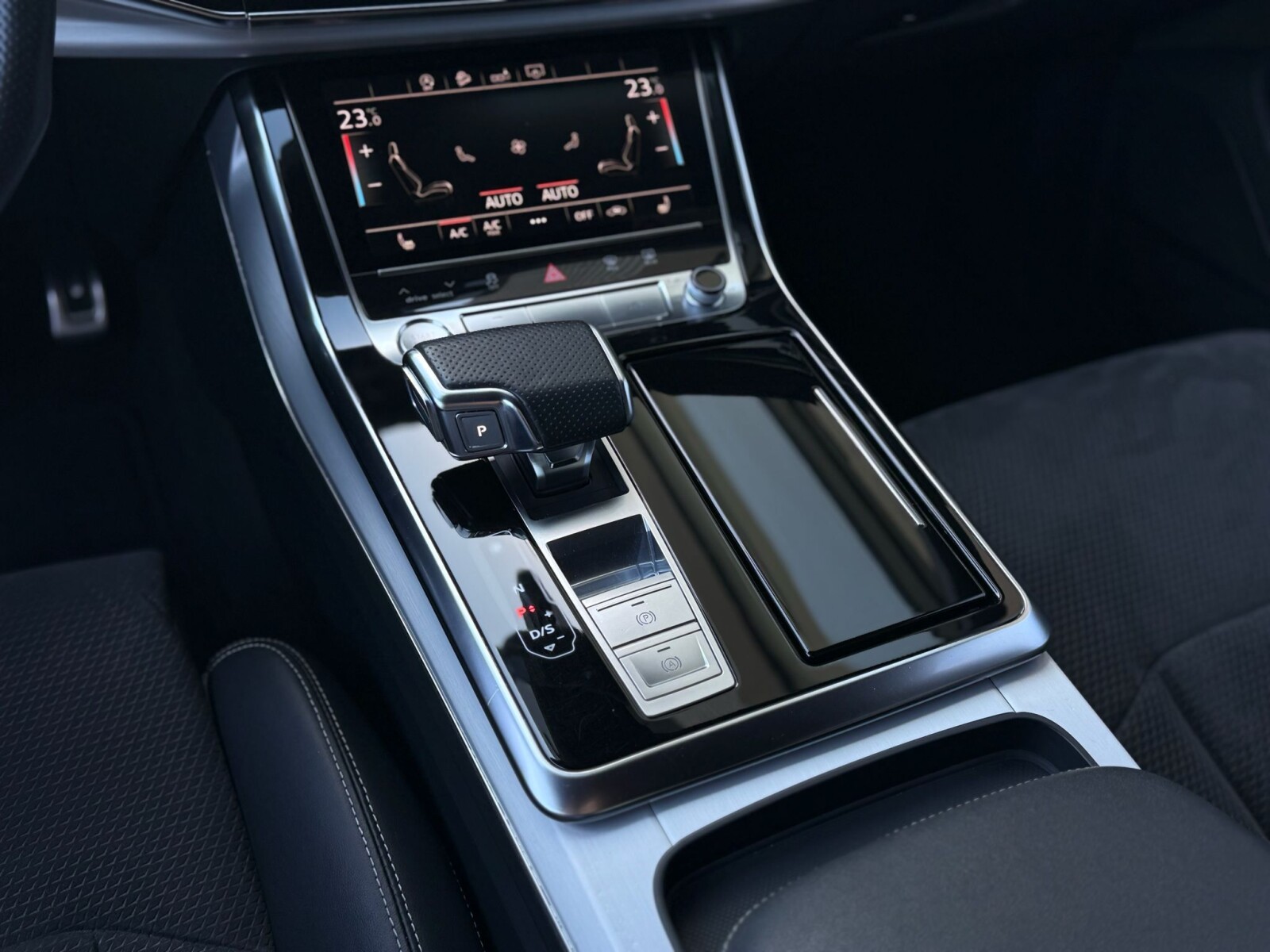 Audi Q8 - zdjęcie 28
