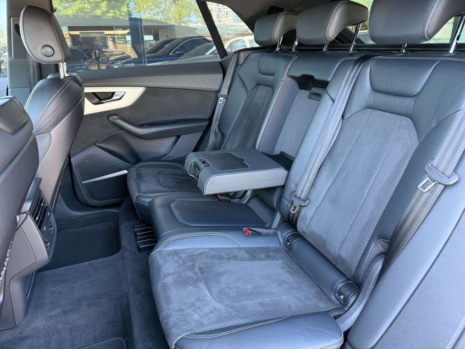 Audi Q8 - zdjęcie 21