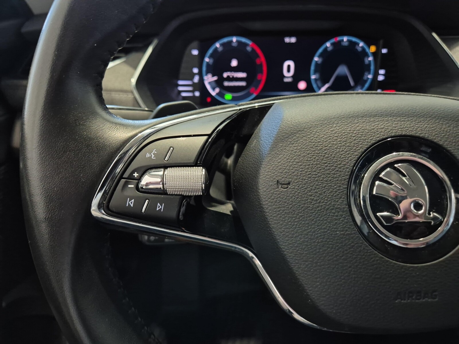 Škoda Octavia - zdjęcie 18