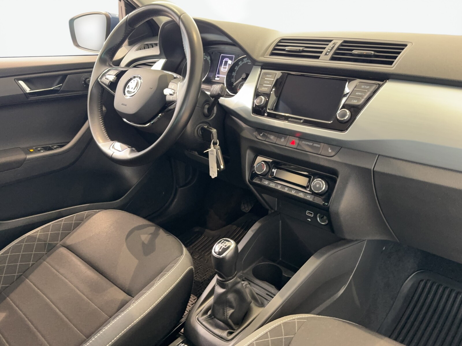 Škoda Fabia - zdjęcie 18