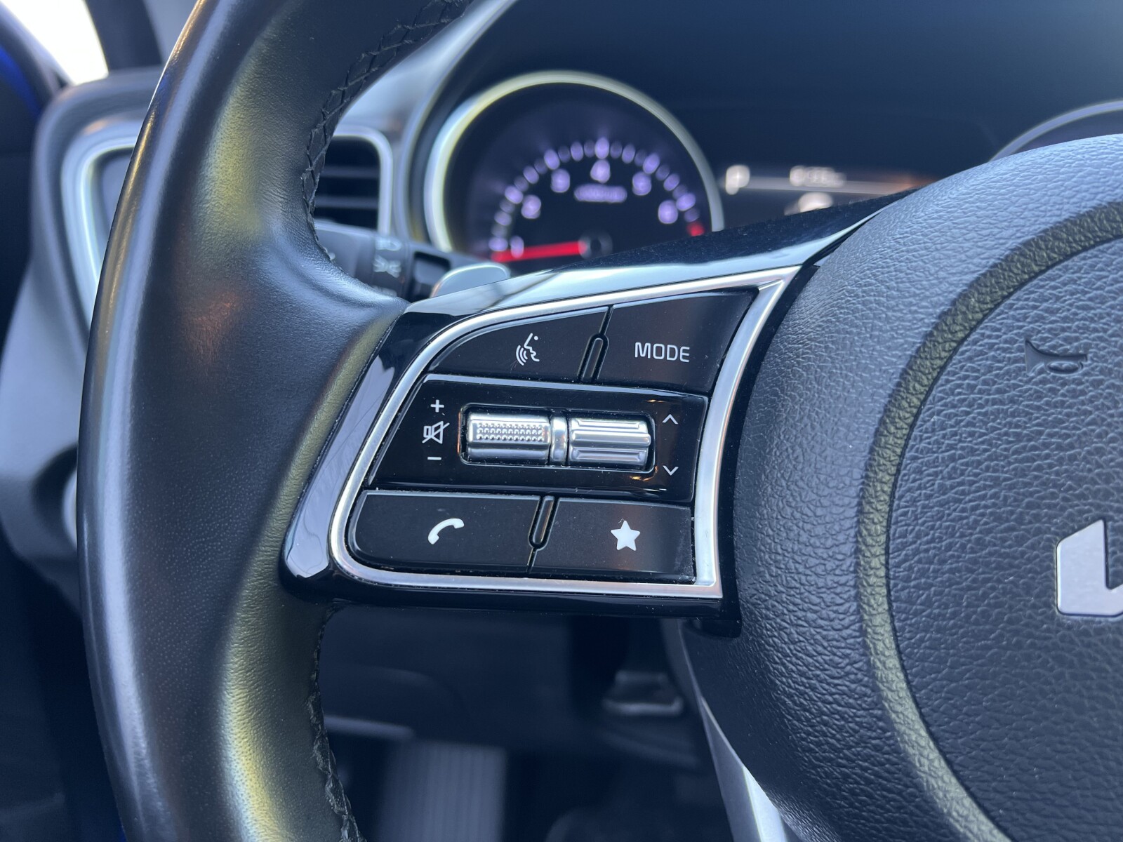 Kia Ceed - zdjęcie 15