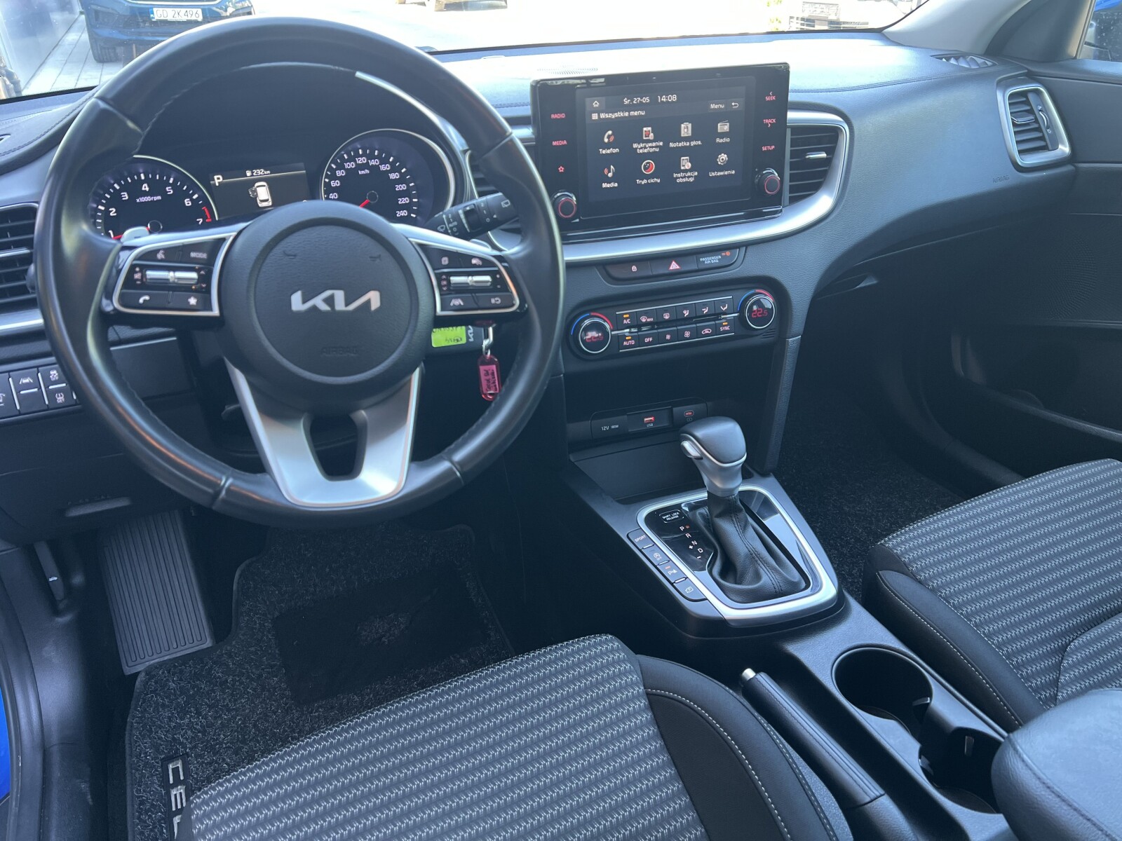 Kia Ceed - zdjęcie 25