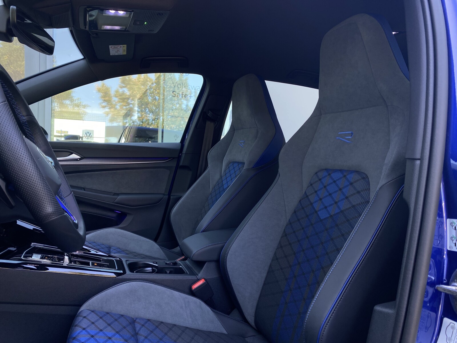 Volkswagen Golf - zdjęcie 10