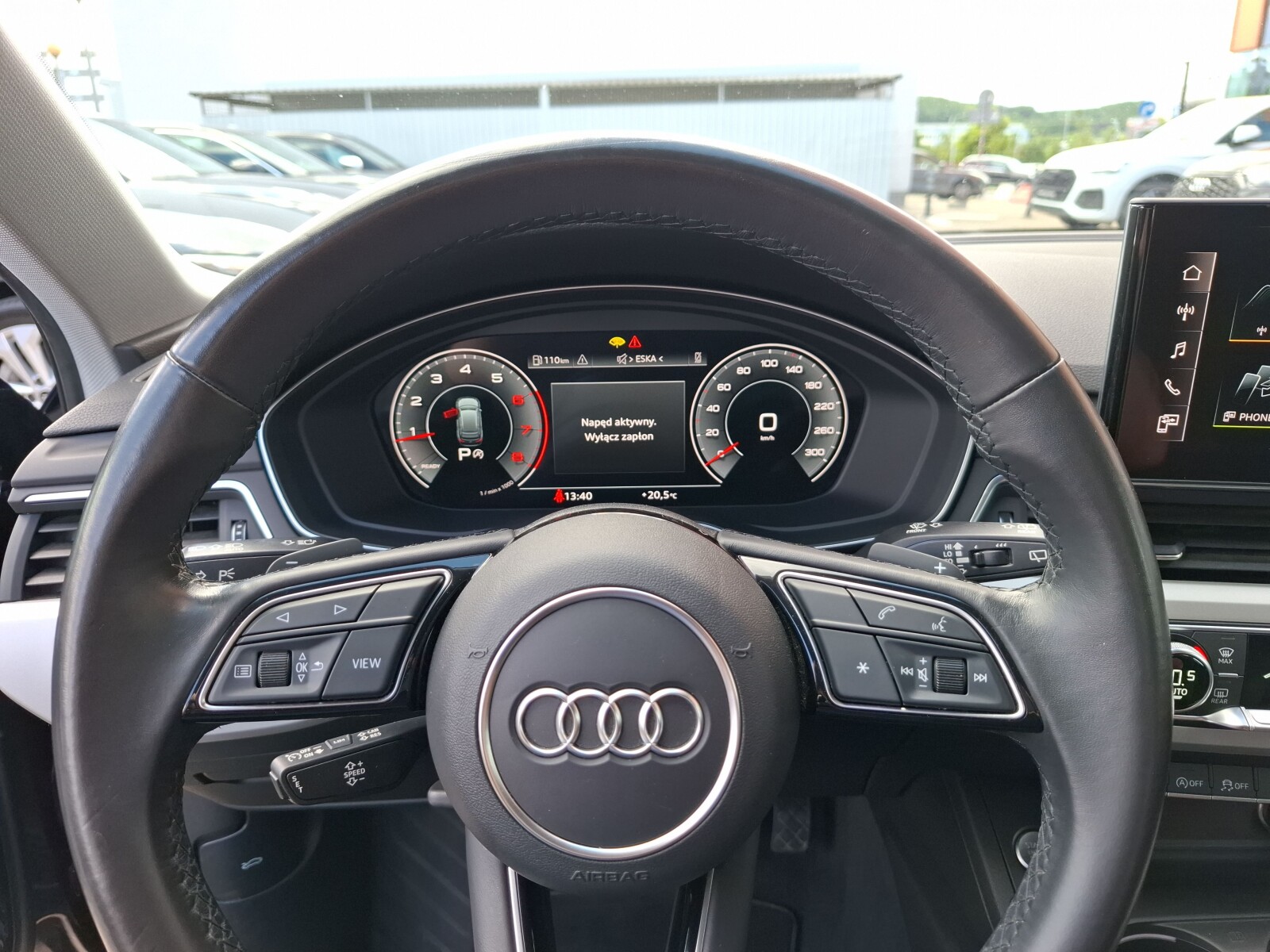 Audi A4 Avant - zdjęcie 12
