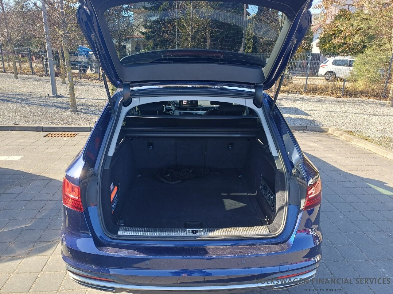 Audi A4 Avant - zdjęcie 9