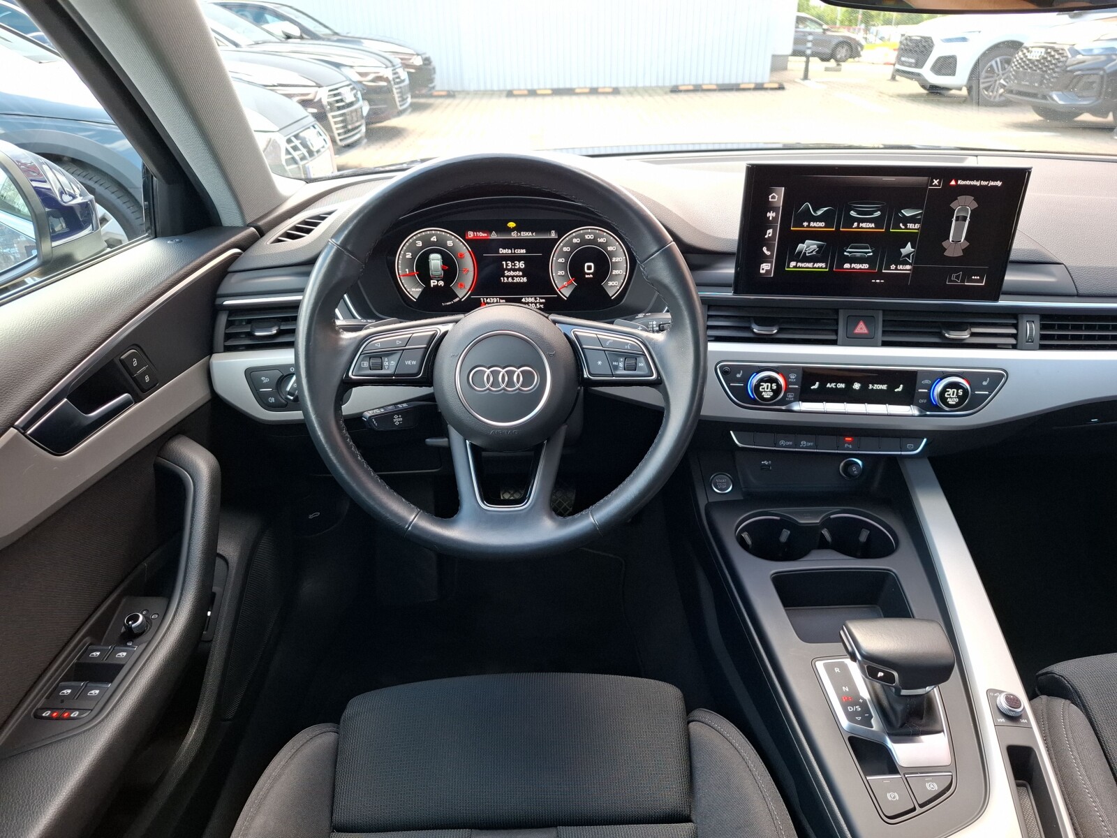 Audi A4 Avant - zdjęcie 13