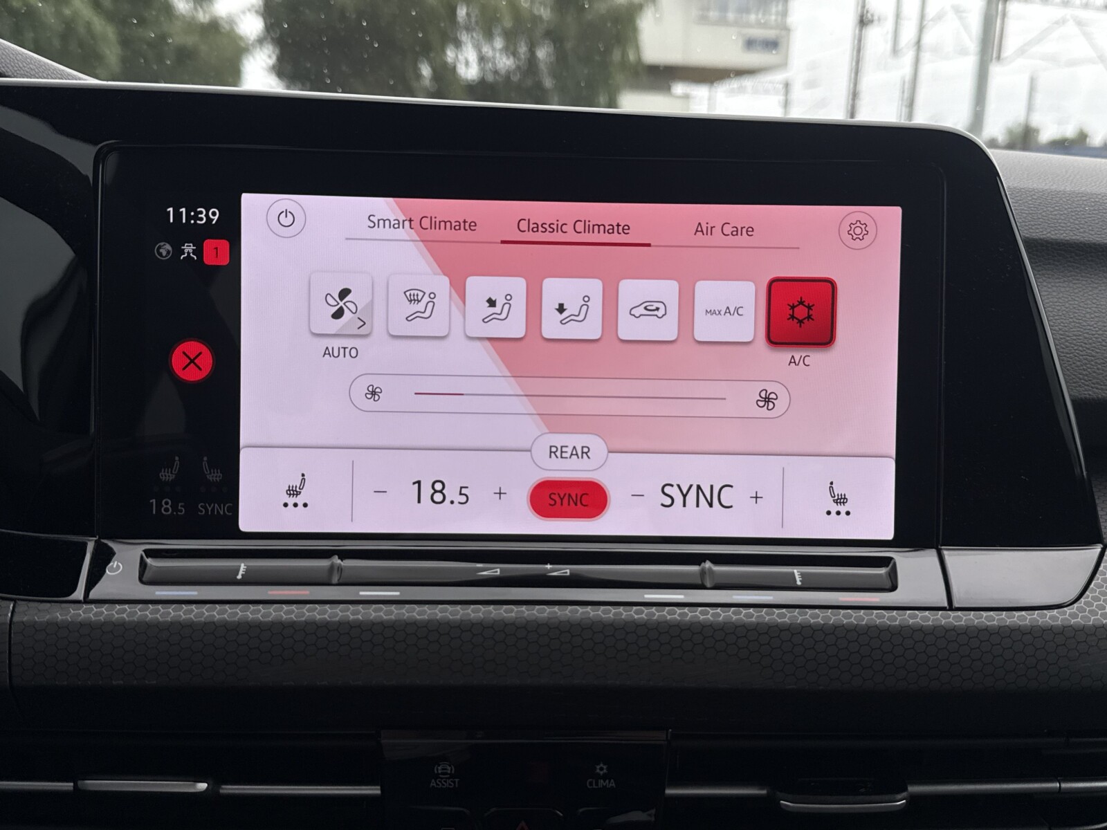 Volkswagen Golf - zdjęcie 24