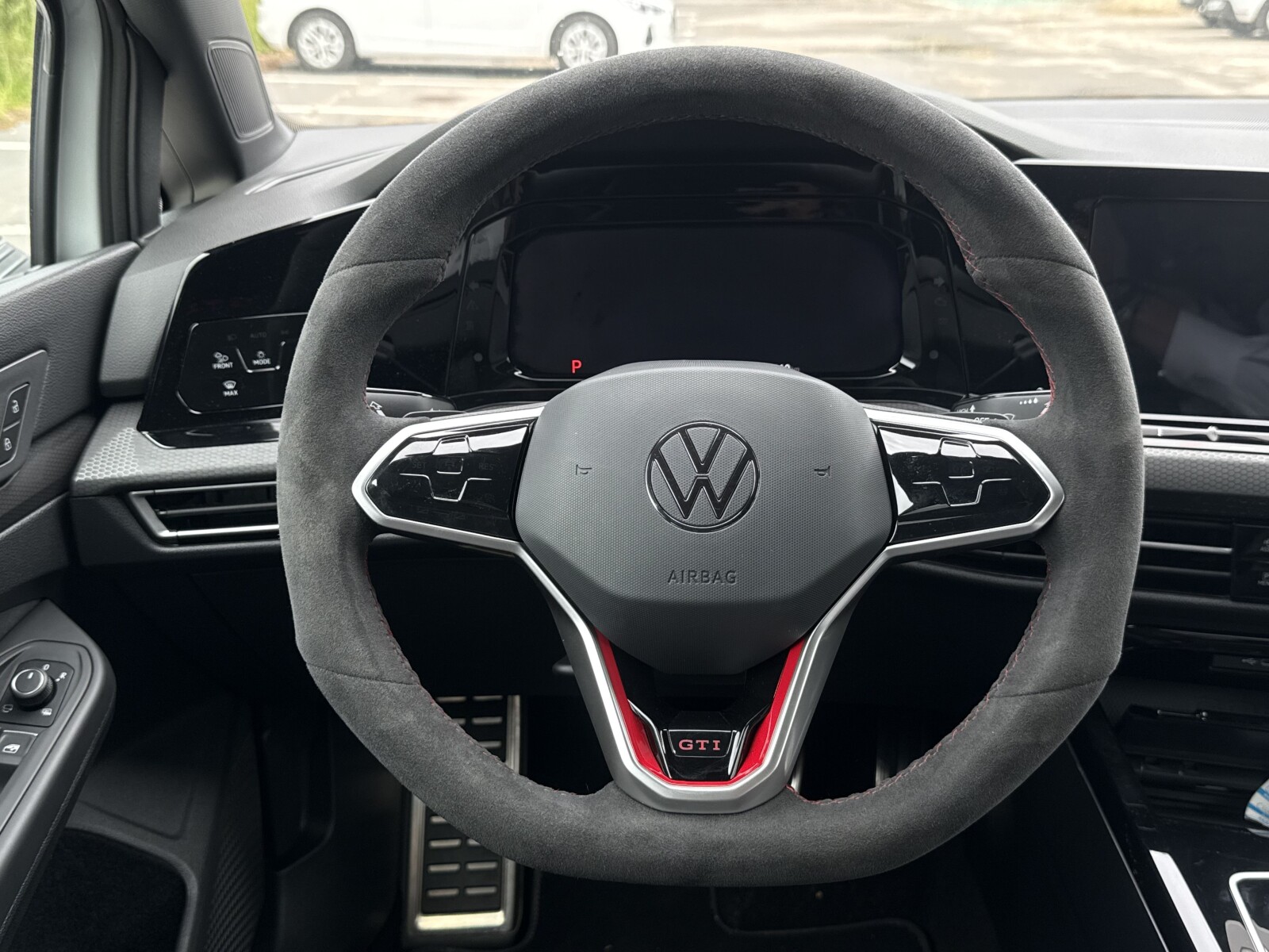 Volkswagen Golf - zdjęcie 14