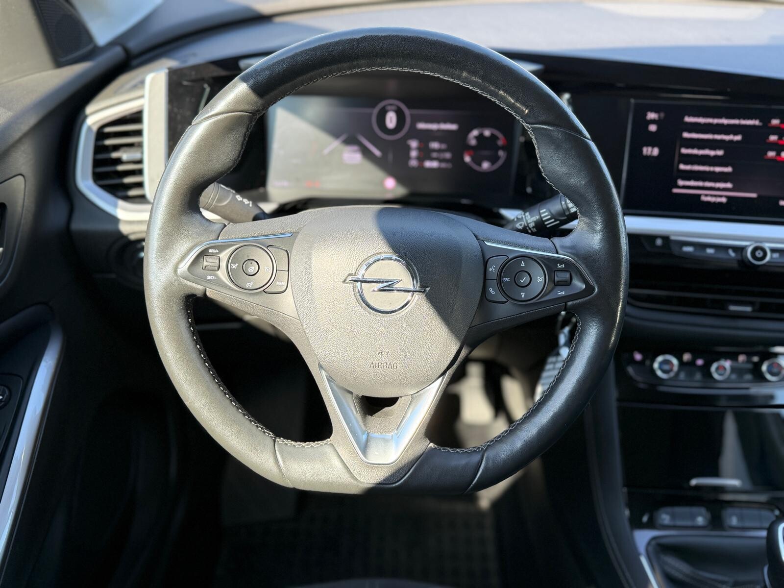 Opel Grandland - zdjęcie 11