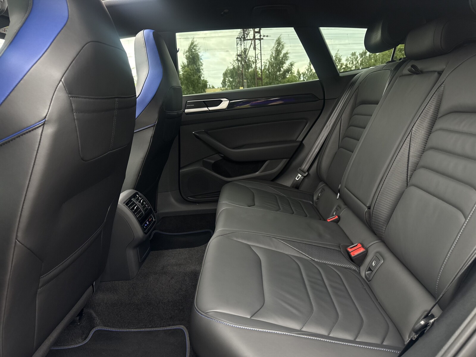 Volkswagen Arteon Shooting Brake - zdjęcie 29