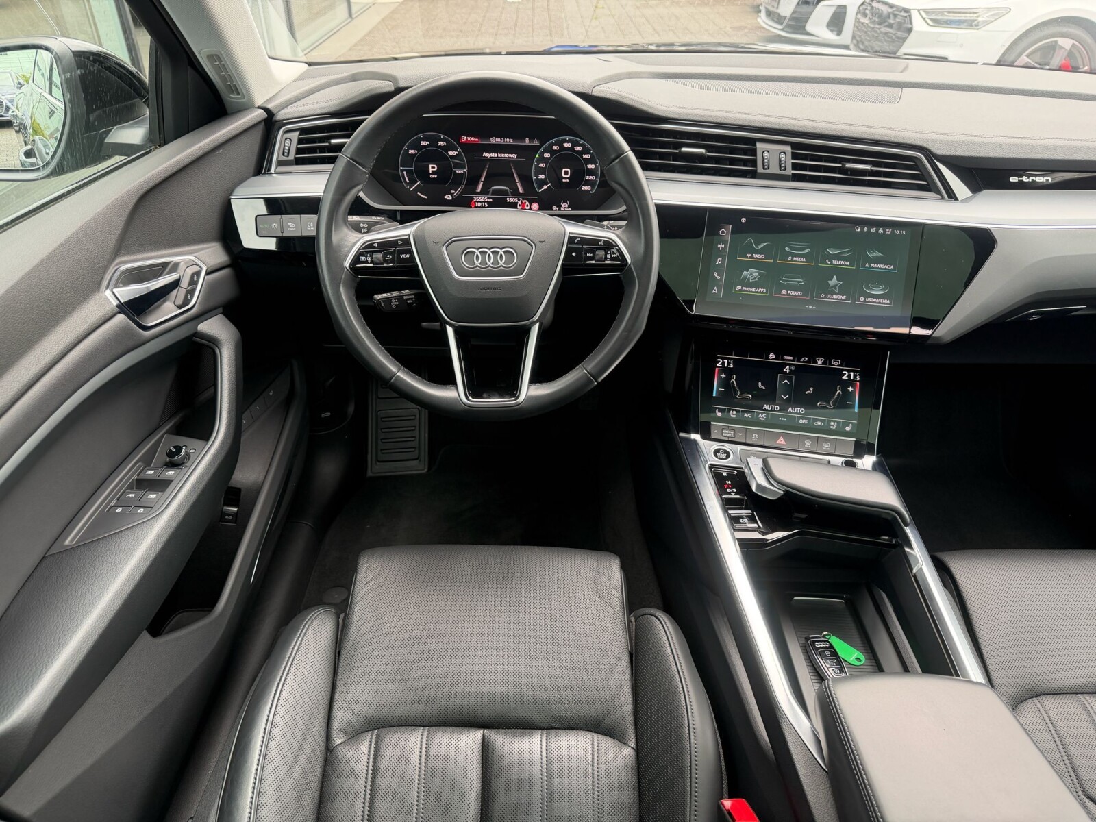 Audi e-tron Sportback - zdjęcie 20