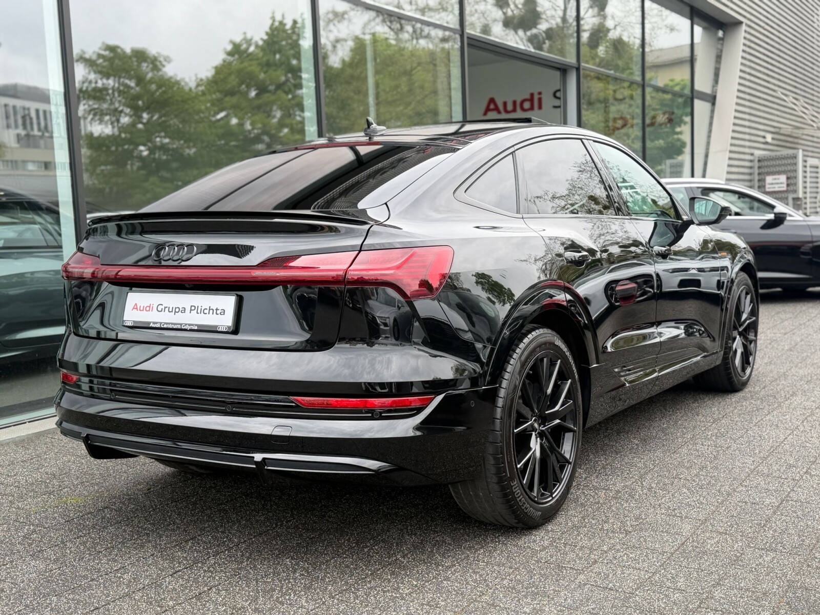 Audi e-tron Sportback - zdjęcie 14