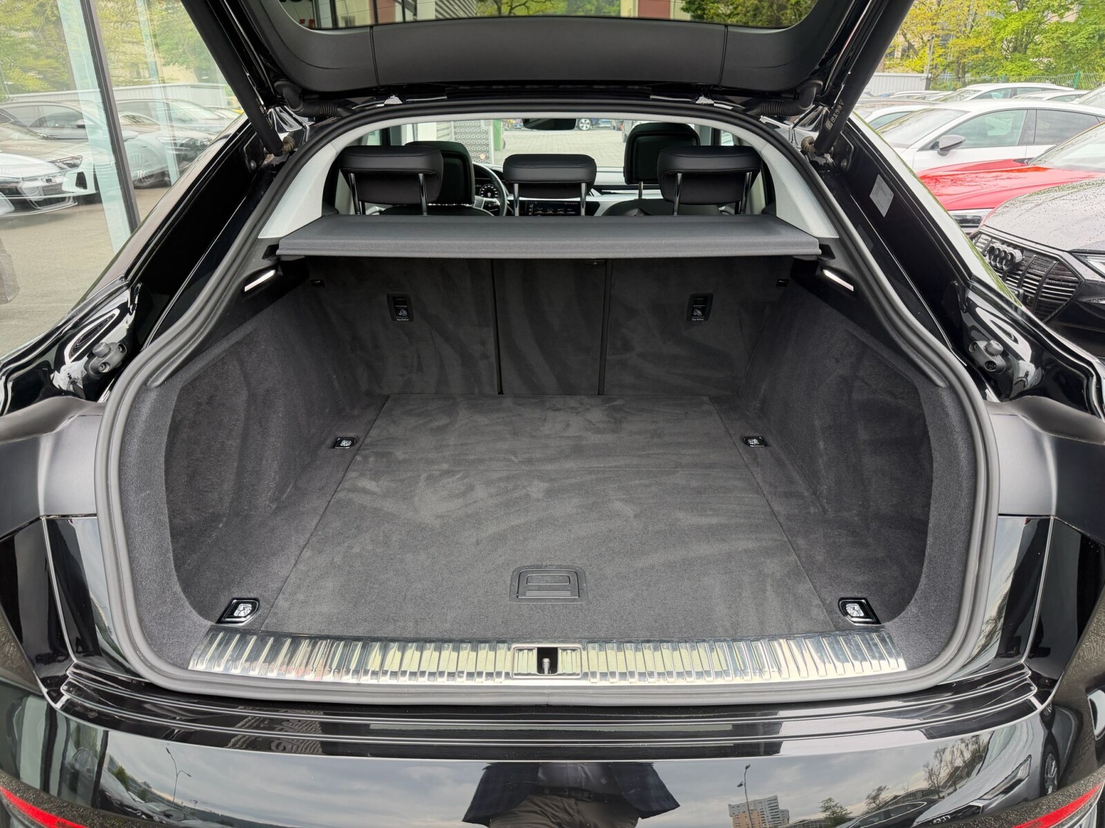 Audi e-tron Sportback - zdjęcie 23