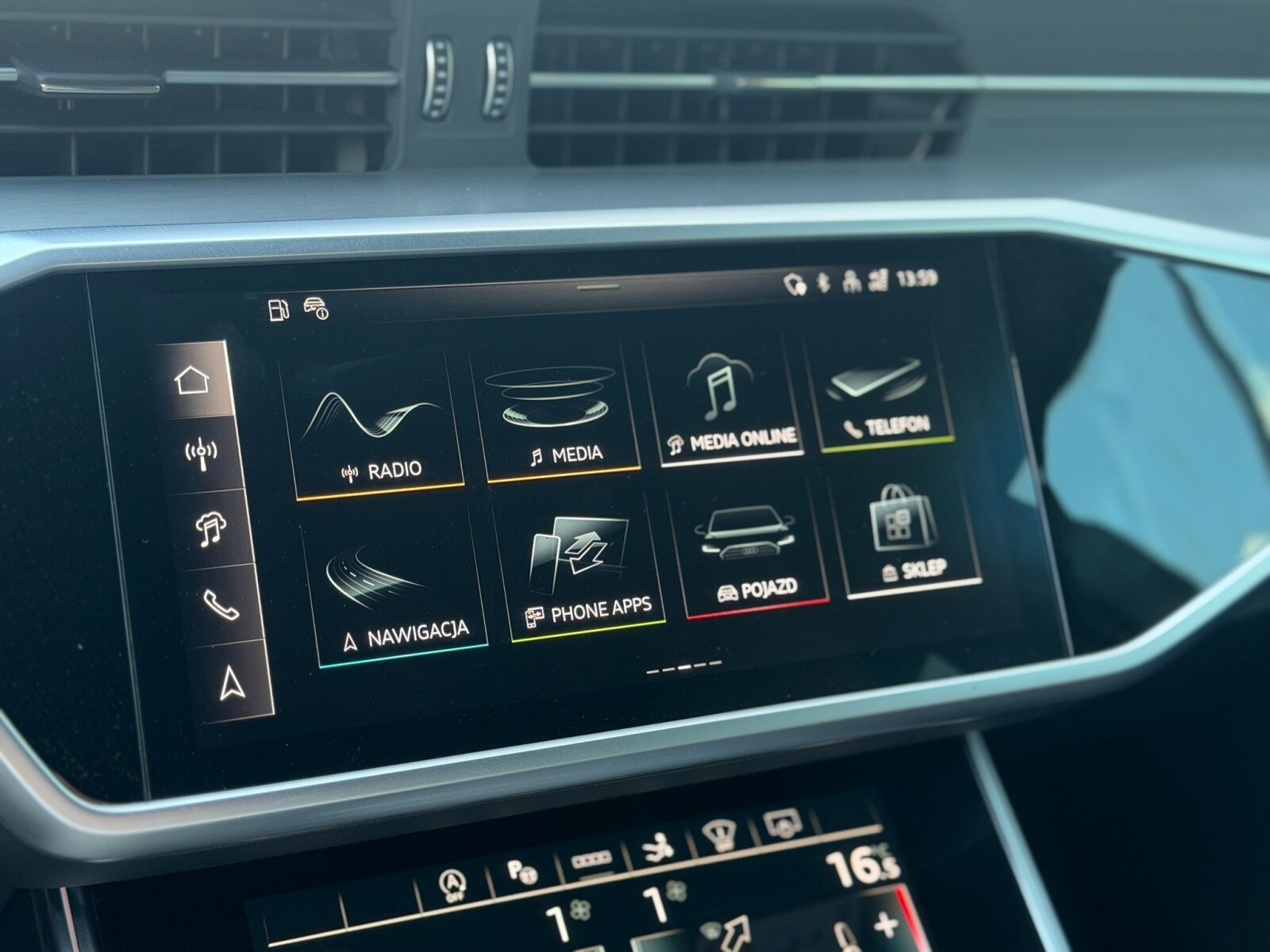 Audi A7 Sportback - zdjęcie 35