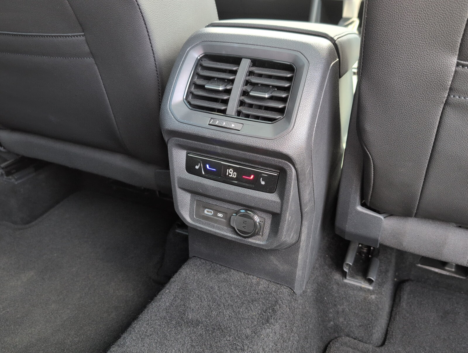 Seat Tarraco - zdjęcie 14