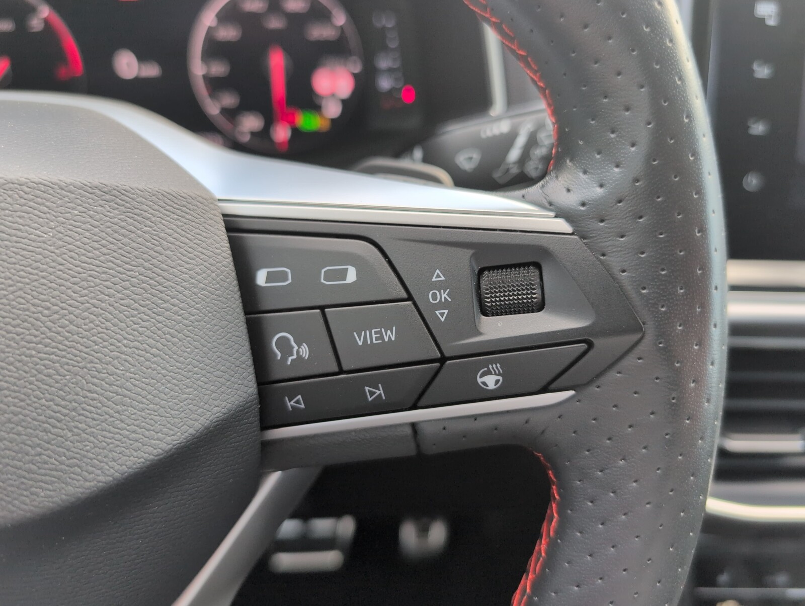 Seat Tarraco - zdjęcie 24