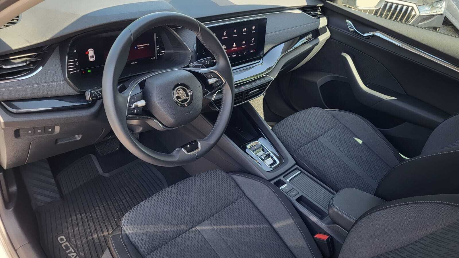Škoda Octavia - zdjęcie 10