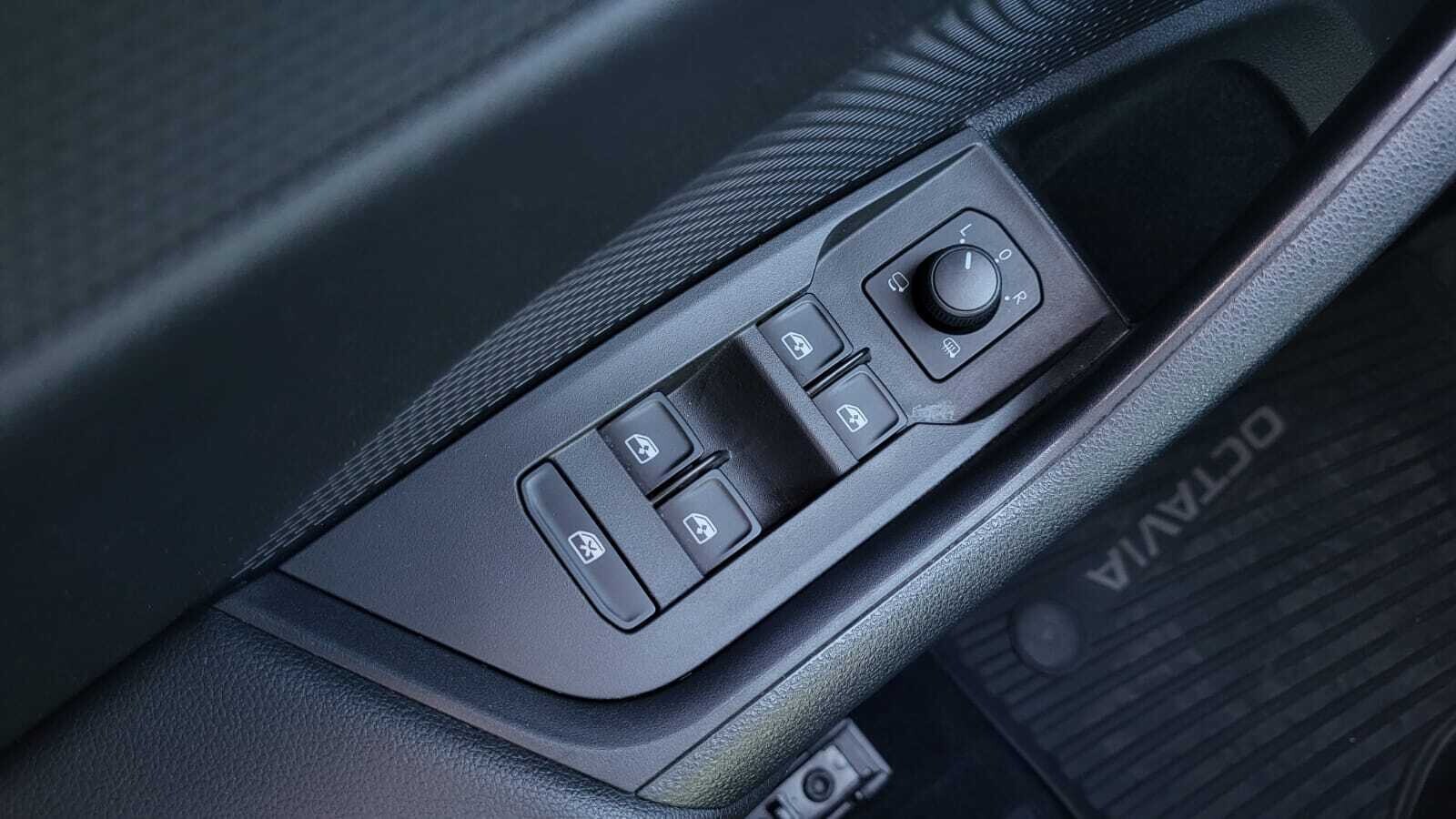 Škoda Octavia - zdjęcie 16