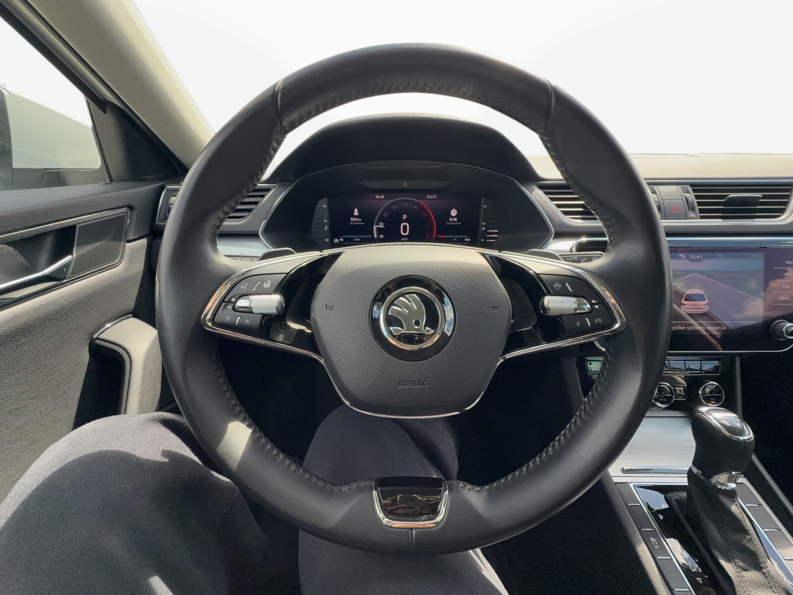 Škoda Superb - zdjęcie 25